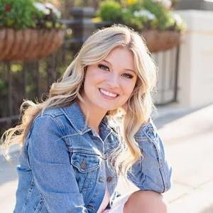 Meet your Posher, Izzy